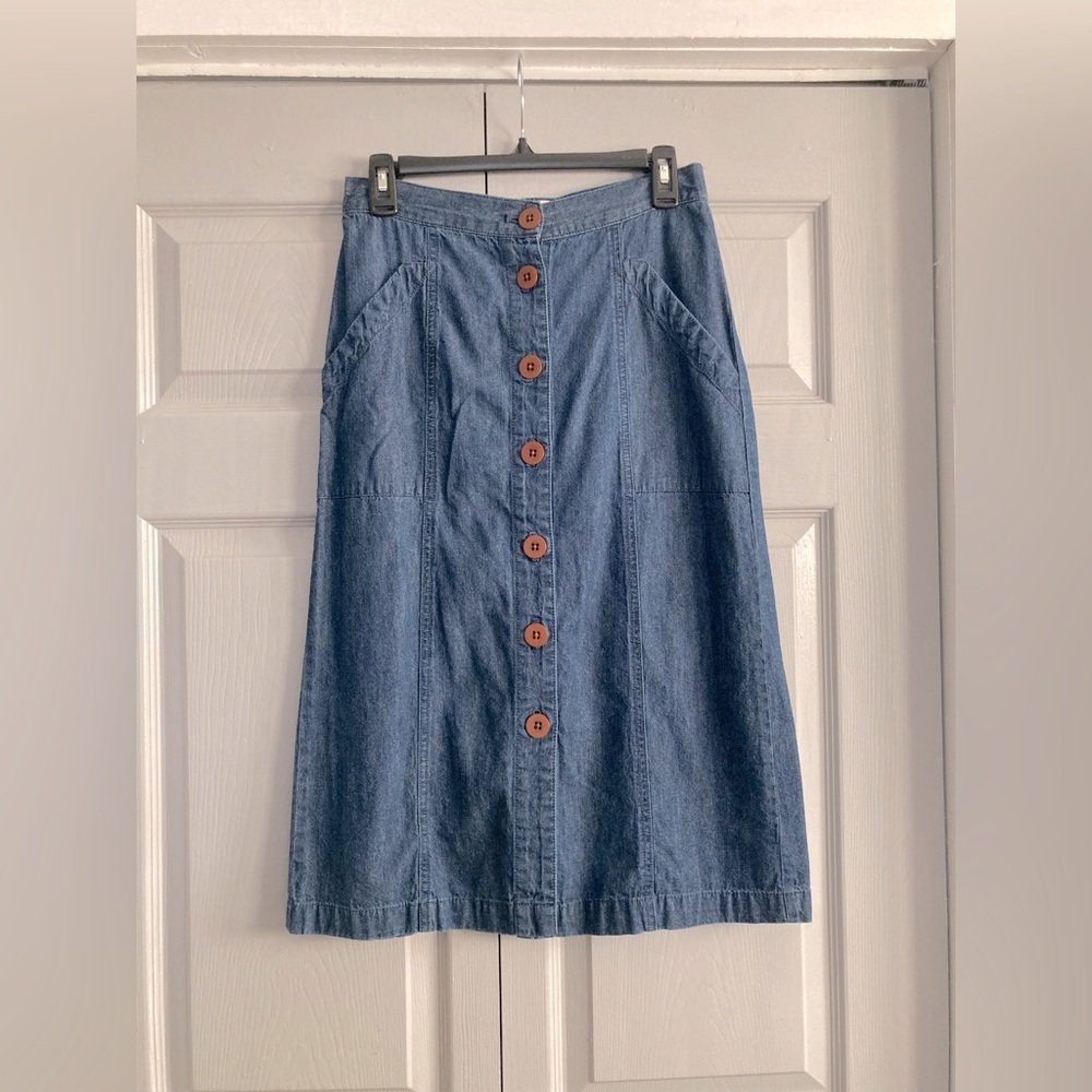 Universal Thread button front denim skirt